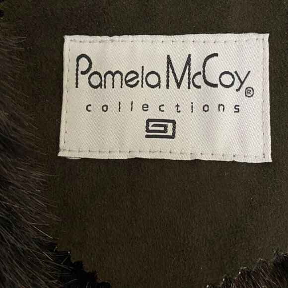 Pamela McCoy suede poncho with faux fur lining - Picture 9 of 13